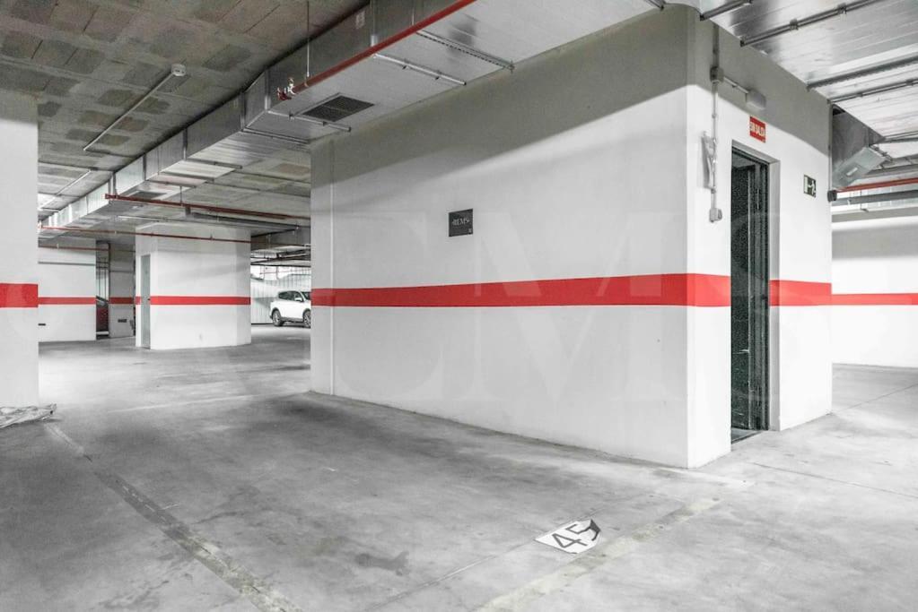Cozy Apartment With Parking In The Center By Rems Malaga Luaran gambar