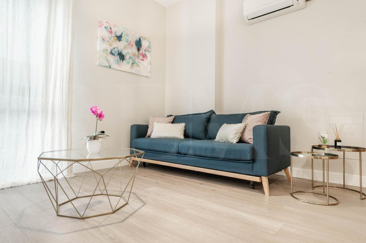 Cozy Apartment With Parking In The Center By Rems Malaga Luaran gambar