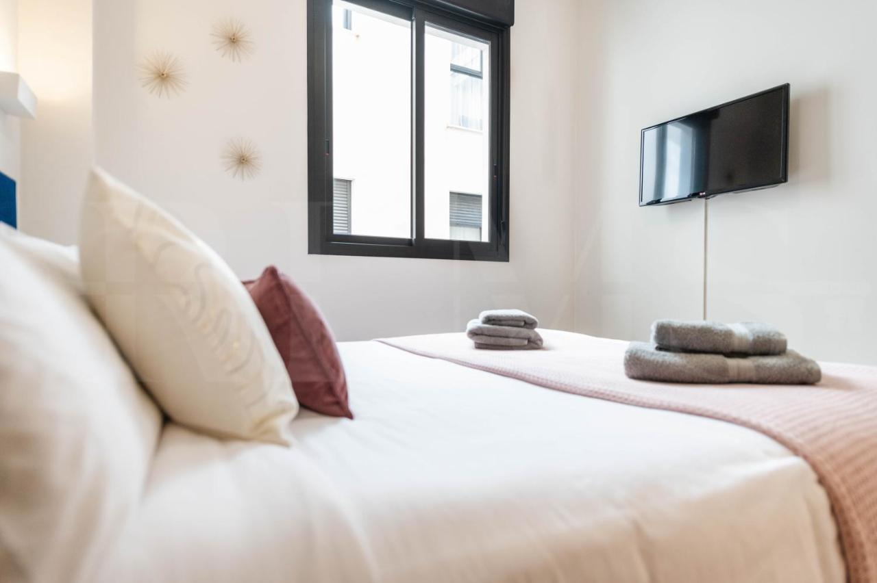 Cozy Apartment With Parking In The Center By Rems Malaga Luaran gambar