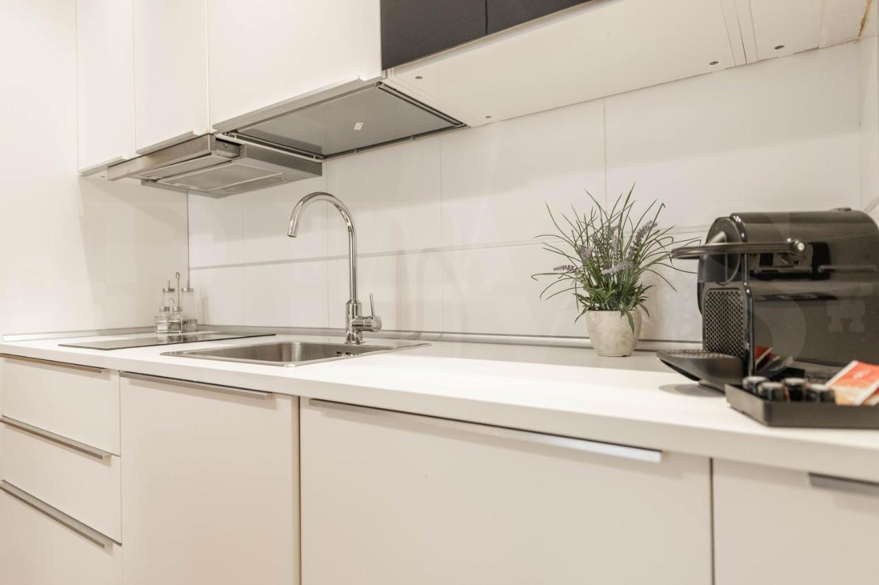 Cozy Apartment With Parking In The Center By Rems Malaga Luaran gambar